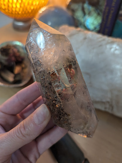 Double terminated quartz point