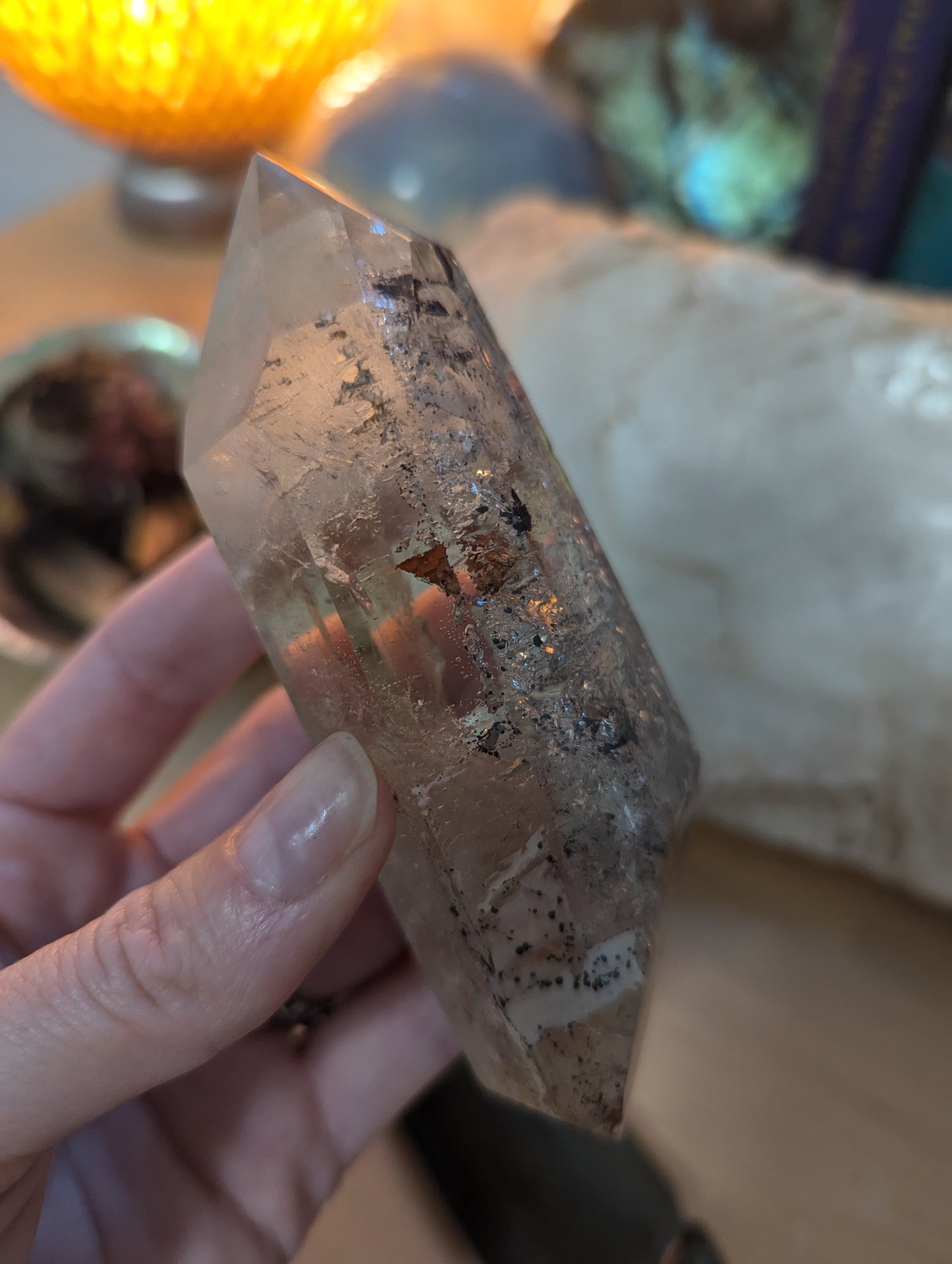 Double terminated quartz point