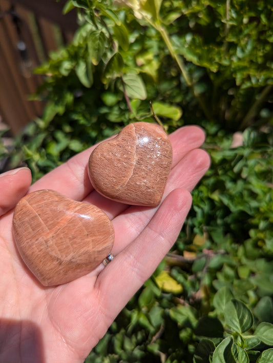 Peach moonstone heart