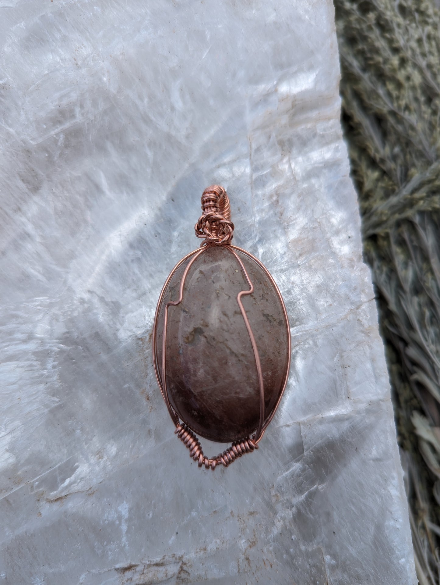 Garden quartz pendant