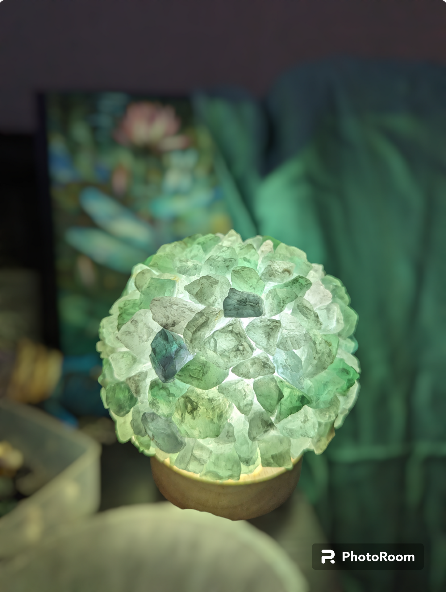 Fluorite lamp