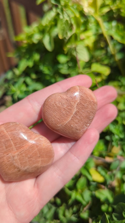 Peach moonstone heart