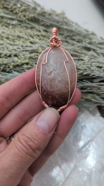 Garden quartz pendant