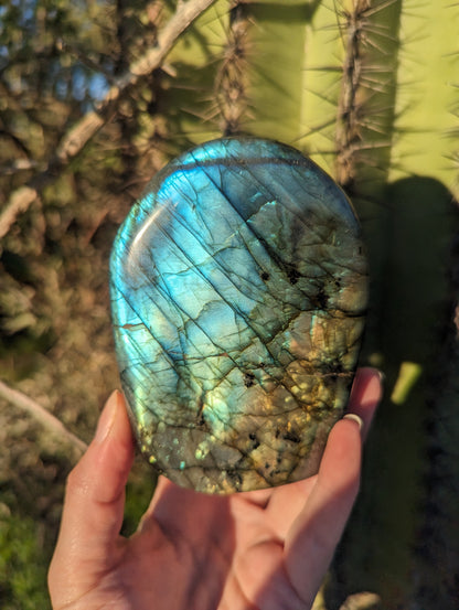 Labradorite slabs