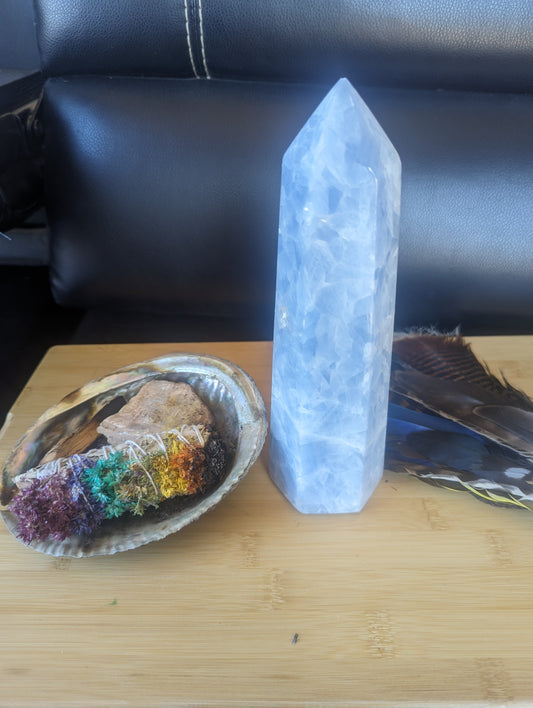 Blue calcite obelisk